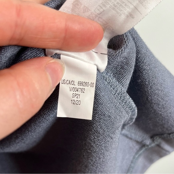 Banana Republic NWT Blue Gray Long Sleeve Shirt Top Pullover Sweater size Small - Picture 9 of 12